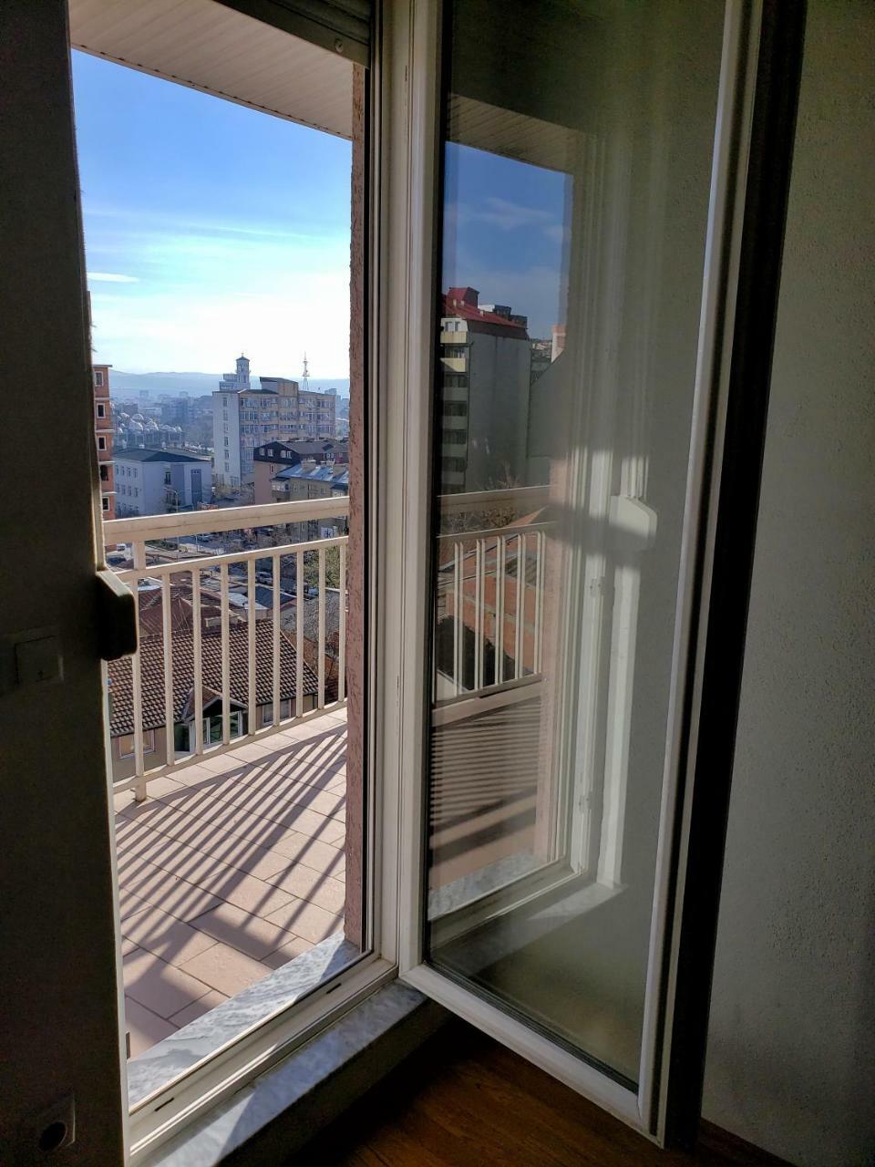 Welcoming In Prishtina Apartment พริสตีนา ภายนอก รูปภาพ